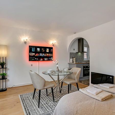Aryas Apartments London Edgware Zewnętrze zdjęcie