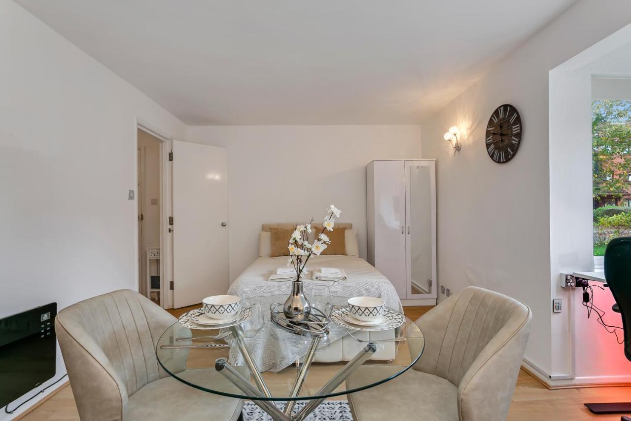 Aryas Apartments London Edgware Zewnętrze zdjęcie